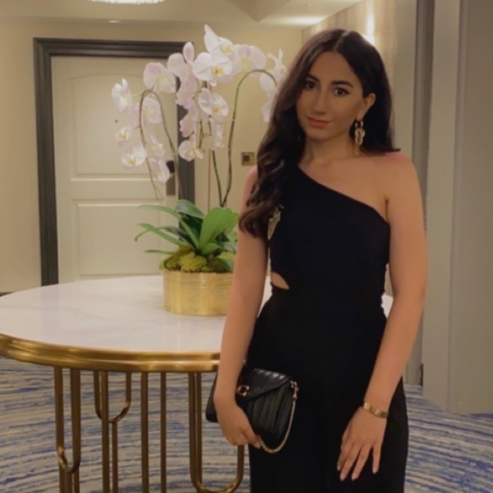 Meet your Posher, Mary Spade